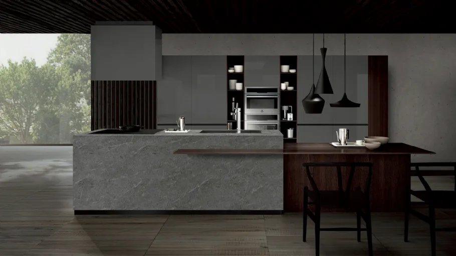 Cucina Design in laccato lucido Grigio Londra con isola in HPL Argento e Laminato Rovere Termico Linea Edge di Composit