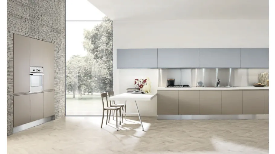 Cucina Design con penisola Masca in laccato Polvere e Corda opaco di Aran