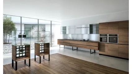 Cucina Design lineare Sipario in Noce Canaletto chiaro con venatura orizzontale di Aran