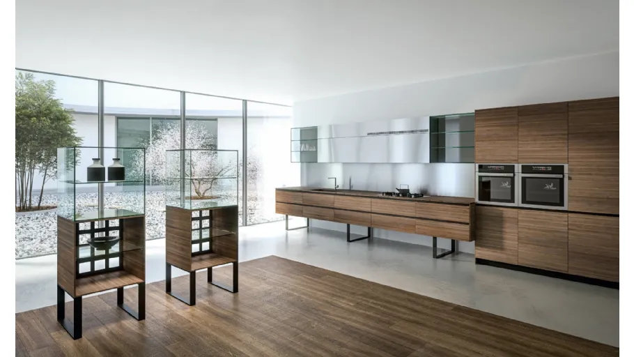 Cucina Design lineare Sipario in Noce Canaletto chiaro con venatura orizzontale di Aran