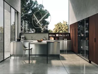 Cucina Design Volare in laccato metallizzato con isola e penisola di Aran