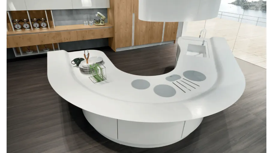 Cucina Design a isola semicircolare Volare in laccato Bianco lucido e Rovere nodato di Aran