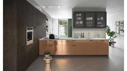 Cucina Moderna lineare Vita Bella in laccato metallo liquido colore rame con top in agglomerato di Quarzo di Aran