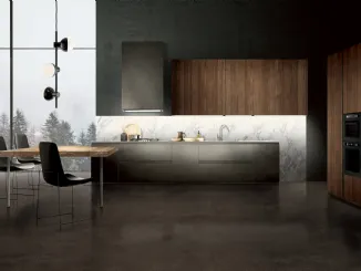 Cucina su misura Touch in Resina Anthracite e Noce Americano con penisola in legno Antico di Composit